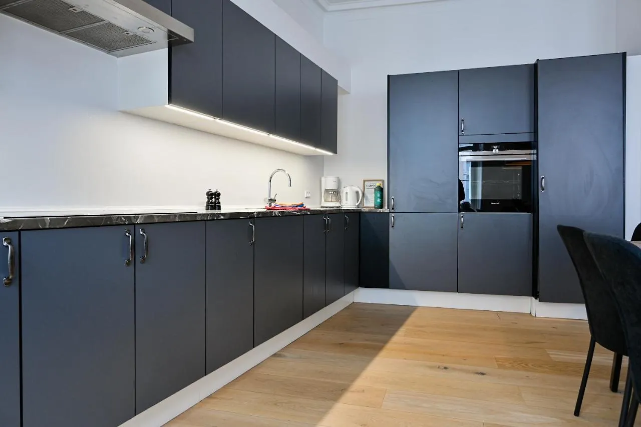 Sanders Arrow - Chic Three-Bedroom Apartment In The Middle Of Copenhagen