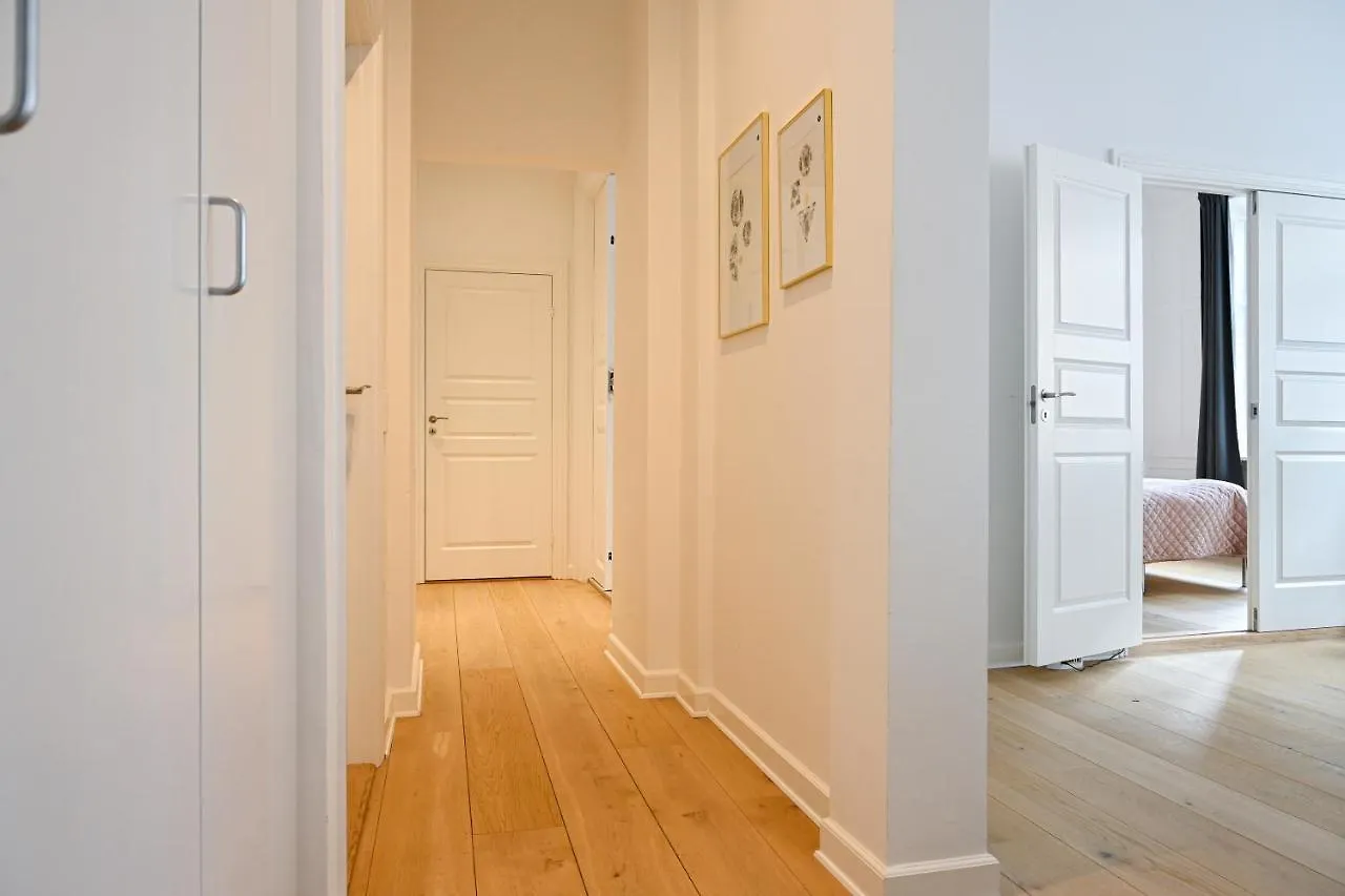 Sanders Arrow - Chic Three-Bedroom Apartment In The Middle Of Copenhagen 0*,  Denmark