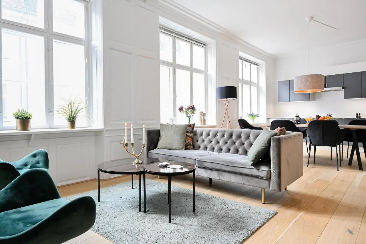 Sanders Arrow - Chic Three-Bedroom Apartment In The Middle Of Copenhagen Denmark