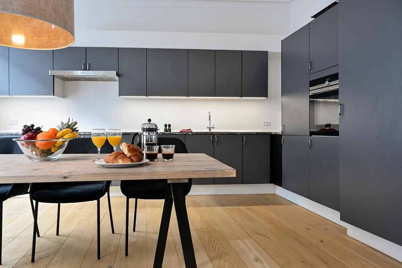 Sanders Arrow - Chic Three-Bedroom Apartment In The Middle Of Copenhagen
