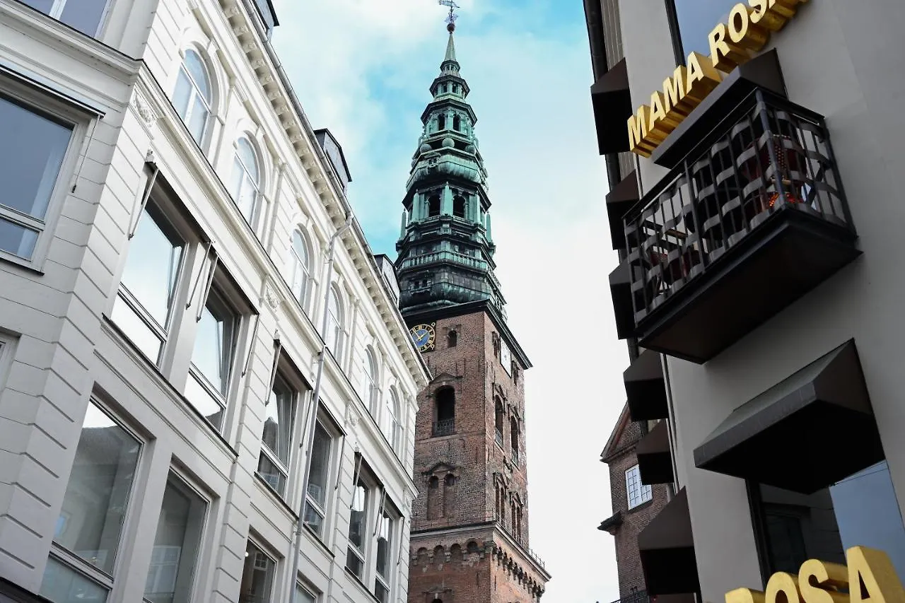 Sanders Arrow - Chic Three-Bedroom Apartment In The Middle Of Copenhagen