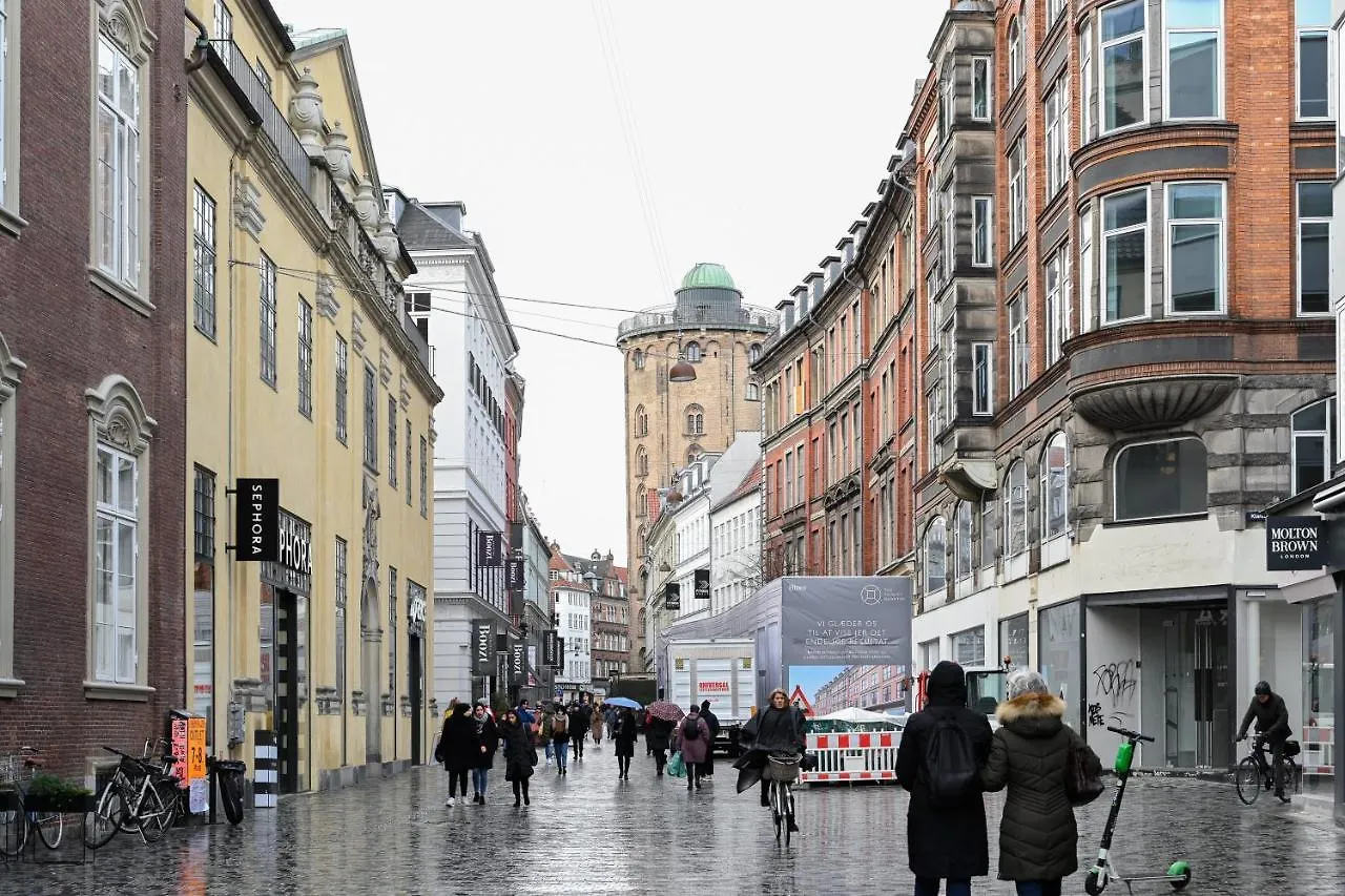 Sanders Arrow - Chic Three-Bedroom Apartment In The Middle Of Copenhagen 0*,  Denmark